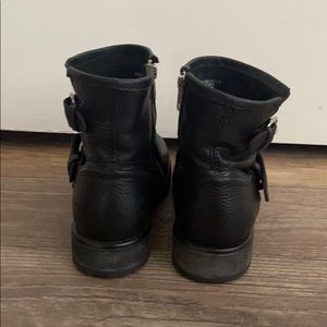 steve madden blanco boot